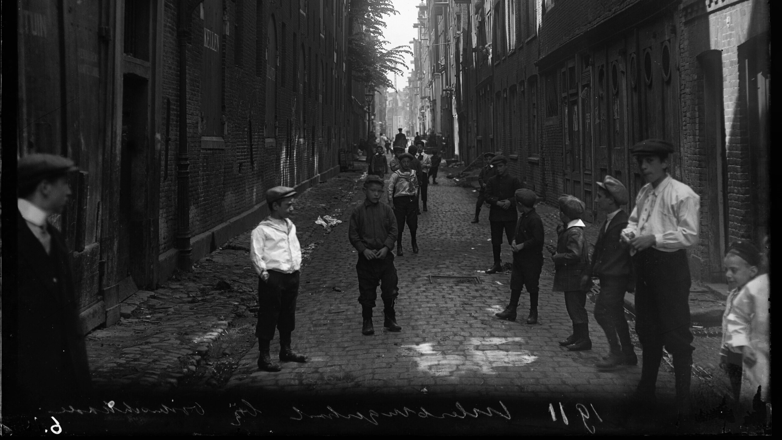 Hoe verdwenen de Amsterdamse krotten?